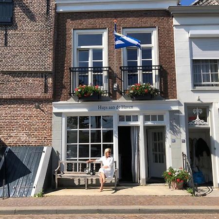 Huys Aan De Haven Hotel Zierikzee Eksteriør billede