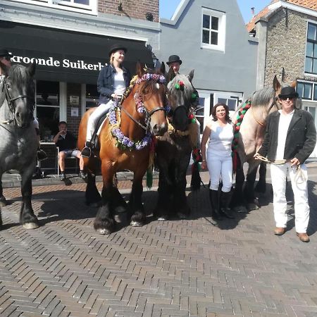 Huys Aan De Haven Hotel Zierikzee Eksteriør billede